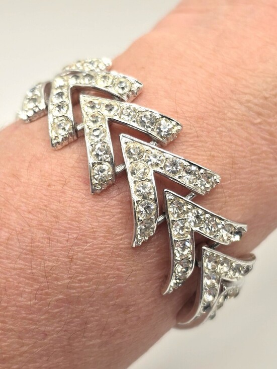 Sarah Coventry Jewelry - Vintage Sarah Coventry Rhinestone Bracelet